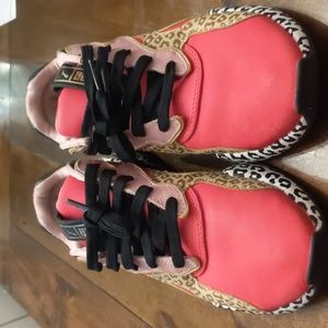 Puma women's sneakers pink and leopard prints gently used size 6 and 1/2